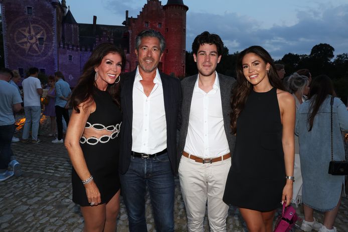 Sarah Putemans, her parents and her brother.