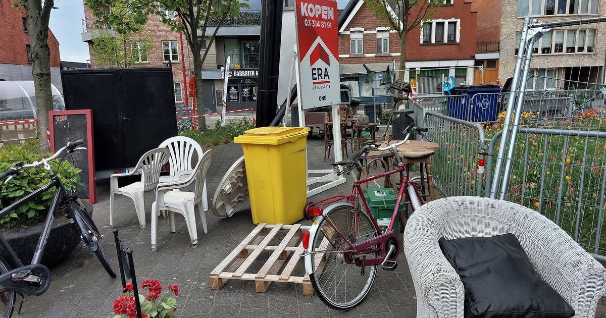 Rekwisieten nicht ziekte Niet opgehaalde pullen van Poortje Pik verhuizen woensdag naar  recyclagepark | Rijkevorsel | hln.be