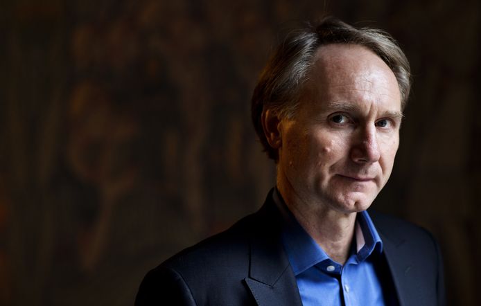 Dan Brown