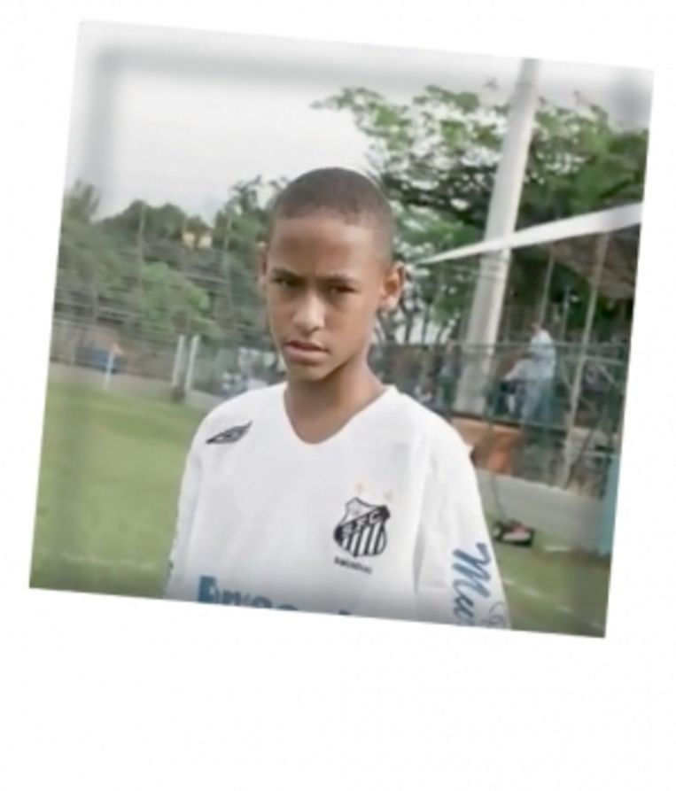 ‘Ook ­Neymar Jr. ging slapen met z'n eerste voetbal’ Beeld 