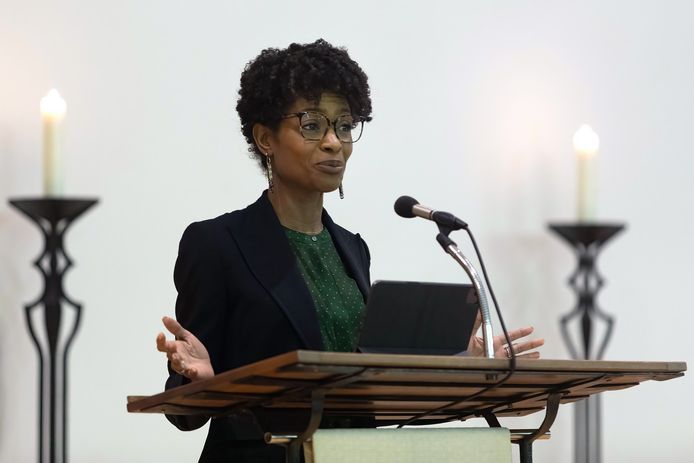 Sylvana Simons sprak in de Fransiscuskerk in Breda over institutioneel racisme.