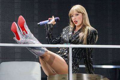 Taylor Swift verdeelt 50 miljoen euro onder crew die meewerkte aan haar tour
