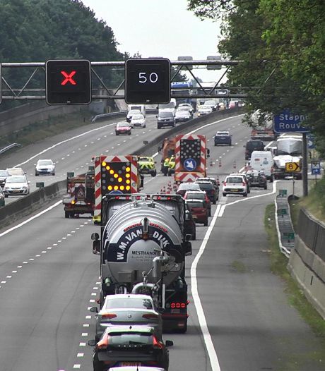 Ongeluk A28 bij Staphorst: tijdelijk twee rijstroken dicht