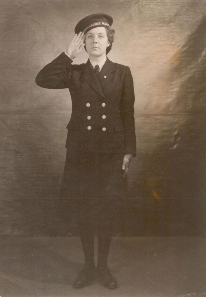 Francien de Zeeuw was in 1944 de eerste vrouw die zich bij de Marine Vrouwenafdeling MARVA voegde.