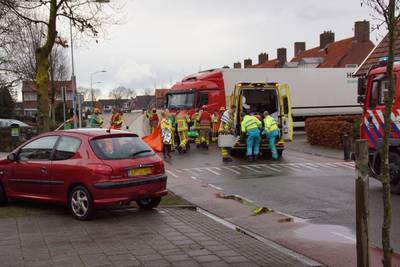 Fietser ernstig gewond bij botsing met vrachtwagen Aalten