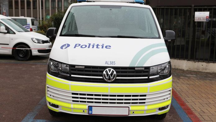 heerlijkheid altijd huiselijk Nieuwe Antwerpse politiecombi kost 100.000 euro (en ze kopen er 52) |  Binnenland | hln.be