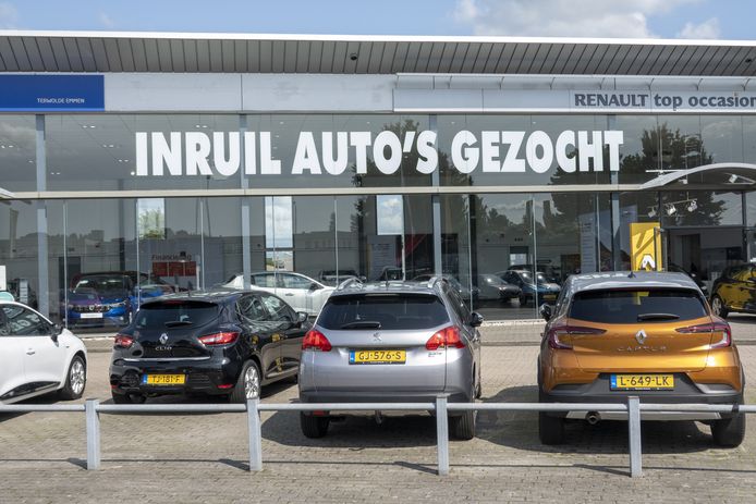 Wie een tweedehandsauto zoekt, krijgt via AutoTrack.nl inzicht in belangrijke informatie van de RDW die voorheen niet beschikbaar was voor particulieren.