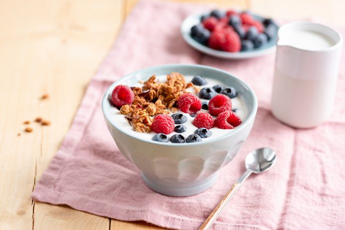 Een gezond ontbijt bestaat uit eiwitten, vezels en langzame koolhydraten.