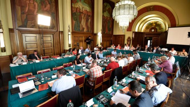 Charleroi a présenté son budget 2020: pas de nouvelles taxes et des embauches en vue