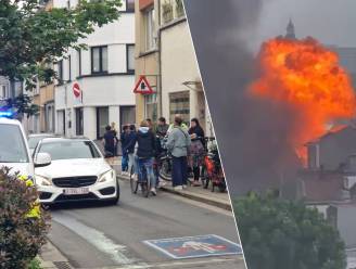 Bewoners Kroonstraat opgeschrikt door barbecue-explosie: “We dachten eerst dat er een aanslag werd gepleegd”