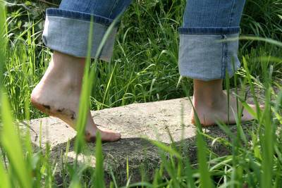 Op je blote voeten door de natuur in Hooge Mierde