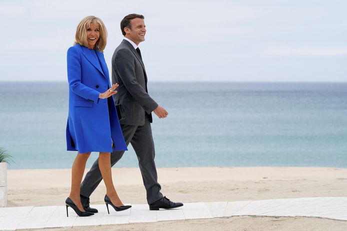 Le président français Emmanuel Macron et sa femme Brigitte