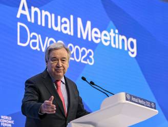 VN-topman in Davos: “Wereld kijkt aan tegen orkaan van categorie 5"