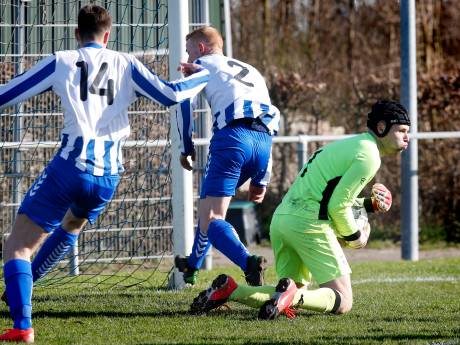 JSV-keeper Wesley Keiman maakt rentree na knie in gezicht: ‘Was bang dat ik nooit meer normaal zou zien’