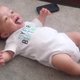 Een hiphop-danser in de dop