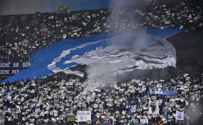 Fans van Atalanta tijdens het duel met Borussia Dortmund.