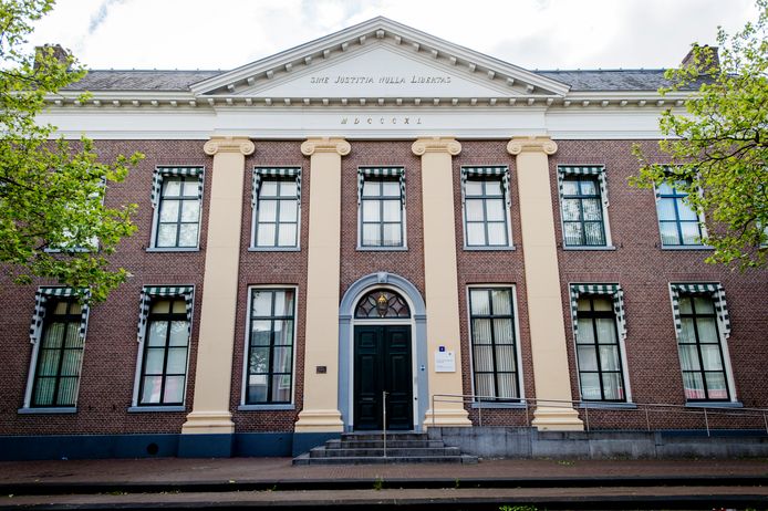 Exterieur van de rechtbank in Assen.