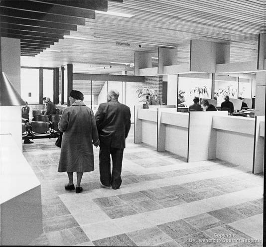 Het van oorsprong rooms-katholieke ziekenhuis De Stadsmaten in Enschede. Deze foto is gemaakt in 1981.