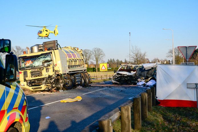 Doden en zwaargewonden bij ernstig ongeval op N270 bij Helmond