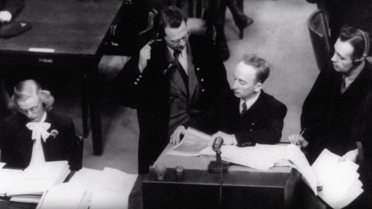 Ferencz als een aanklager van het Neurenberg-proces in 1947-1948. Beeld Everett Collection 