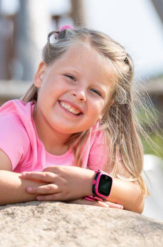 Vraag naar gps-horloges voor kinderen verdrievoudigd, kinderpsychologen reageren: “Begin daar alstublieft niet mee”