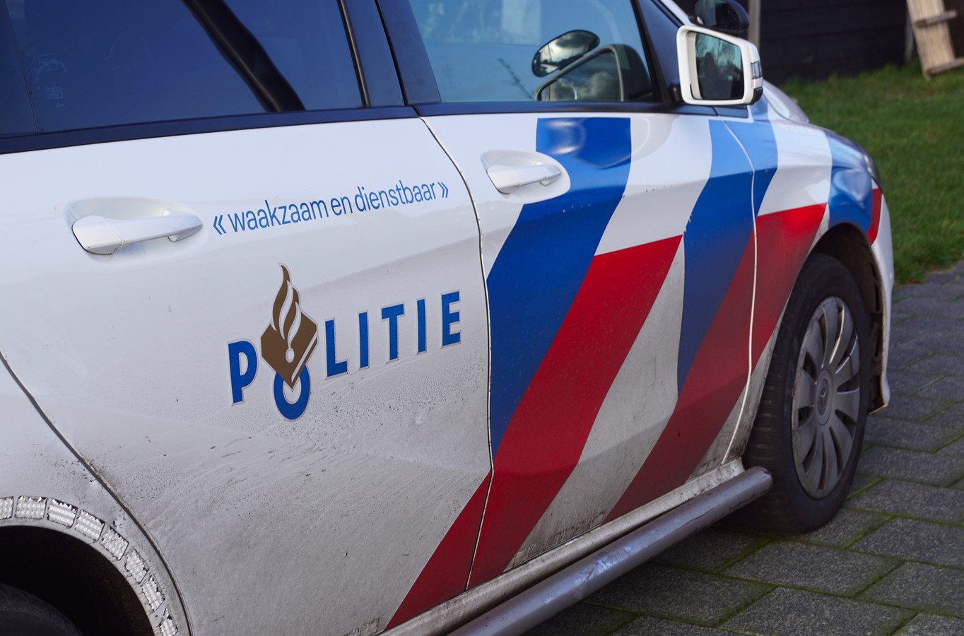 explosie-bij-woning-aan-abrikozentuin-in-rotterdam-zuid-foto-ad-nl