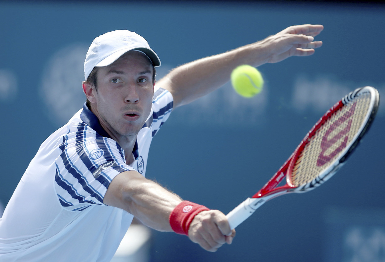 Igor Sijsling kansloos tegen Bernard Tomic Het Parool