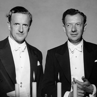 Brits koor leest voor uit de verboden liefdesbrieven van Benjamin Britten en Peter Pears