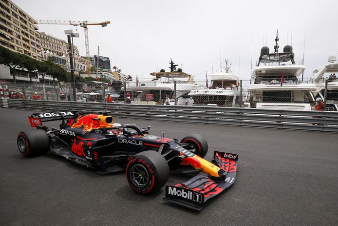 Verstappen Tankt Vertrouwen Met Snelste Tijd Ook Ferrari Voor Mercedes Richting Kwalificatie Formule 1 Ad Nl