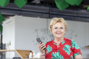 Jenny Hogenelst vindt dat het belang van de samenleving best wat meer boven het individueel belang mag gaan bij gebruik van de corona-app