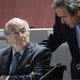 Blatter en Platini voor 90 dagen geschorst: "Geen kans gekregen om uitleg te geven"