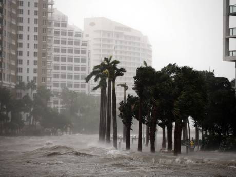 Opkomend water maakt van Miami een spookstad