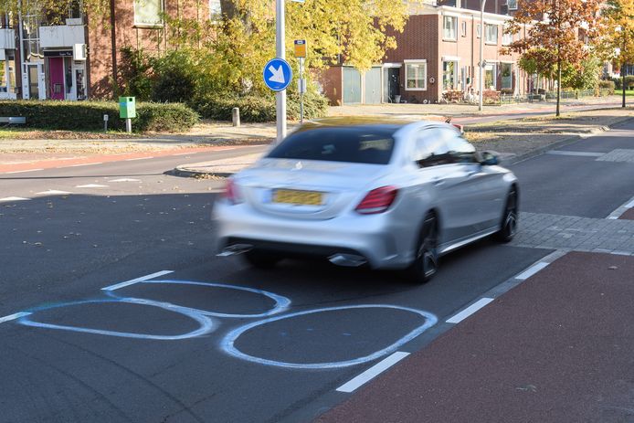Aan de Breemarsweg namen bewoners het heft in eigen hand, omdat de gemeente niet thuis gaf.