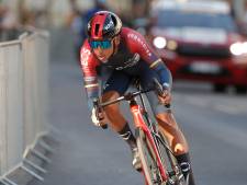 In januari werd nog gevreesd voor zijn leven, nu speldt Egan Bernal weer een rugnummer op: ‘Een wonder’