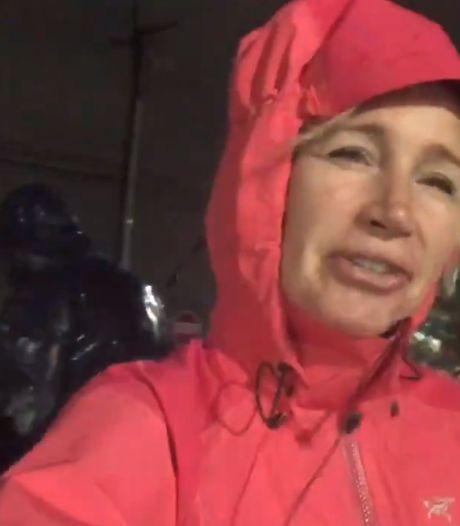 Stormjager Helga van Leur wacht op het oog van orkaan Florence