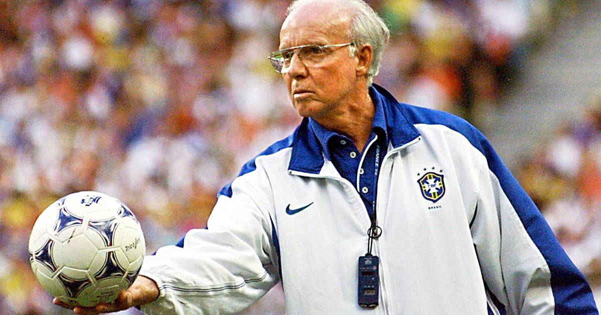 È morto all'età di 92 anni la leggenda del calcio brasiliano Mario Zagallo, che guidò la Seleção a quattro titoli mondiali |  calcio