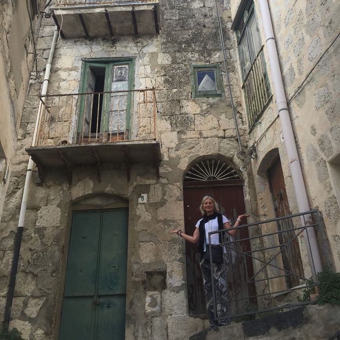 Rêve ou cauchemar? Ils ont acheté une maison à 1 euro dans le village