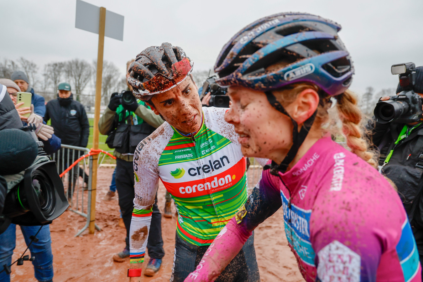 Wat een ontlading! Sanne Cant pakt 15e “en wellicht laatste” Belgische