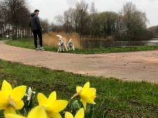 Kinderen ontdekken de wereld in de Hengelose Slangenbeekvijver
