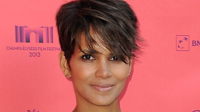 Halle Berry Speelt Hoofdrol In Komedie Mother Showbizz Hln Be