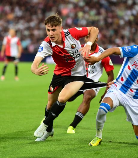 Walemark neemt zijn tijd bij Feyenoord, net als Sinisterra: ‘Ik zie een andere Patrik dan vorig seizoen’