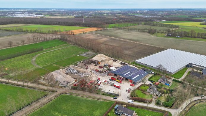 Aannemersbedrijf A.J. van der Linden ligt tegen het gebied waar Meierijstad meer dan duizend woningen wil bouwen.