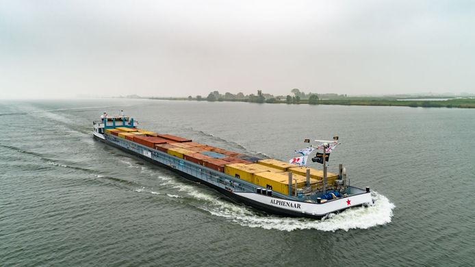 Concordia Damen heeft een lange staat van dienst als het gaat om het bouwen van duurzame schepen. De Alphenaar is namelijk een elektrisch binnenvaartschip.