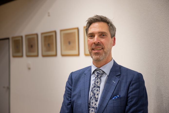 Aart-Jan Moerkerke is maandagavond door de gemeenteraad voorgedragen als de nieuwe burgemeester van Moerdijk. Hij is nu nog burgemeester van Papendrecht.