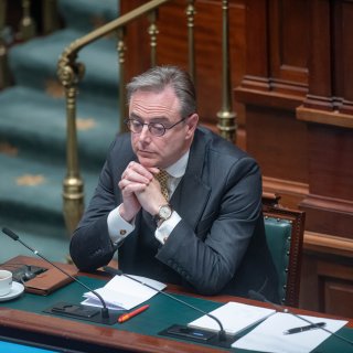 ‘Het zit er serieus tegen’: MR verzet zich fors tegen begrotingsplan van premier De Wever