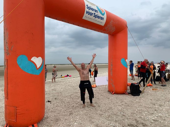 Frank Kleyn bij de finish.