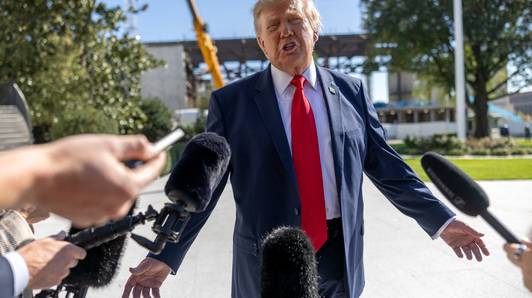 Trump belooft problemen met Starlink in Oekraïne op te lossen: “Als het nodig is, praat ik met Musk” - Vier grote luchthavens in Moskou gesloten na droneaanval