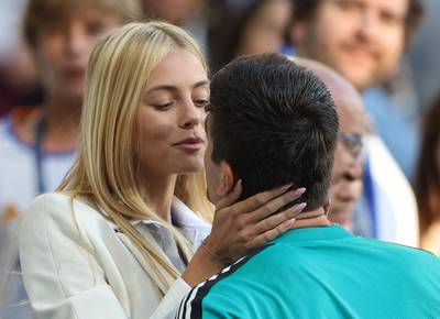 LIVE. Vriendin Mishel wenst Courtois succes - Roberto Carlos pept Eden Hazard op: “Hij kan belangrijk zijn” - Ook Nadal komt kijken vanavond