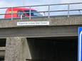 Sergeant der 1e klasse Robert Donkers kreeg postuum een viaduct naar zich vernoemd, over de A17 bij Oud Gastel.