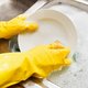 Van de auto tot aan de hond: maak dit nooit schoon met afwasmiddel